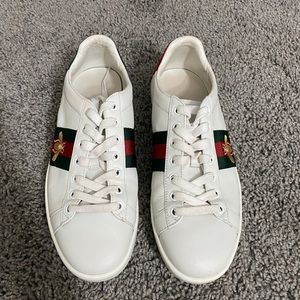 Authentic Women's Gucci New Ace Bee Embroidered Sneakers 38